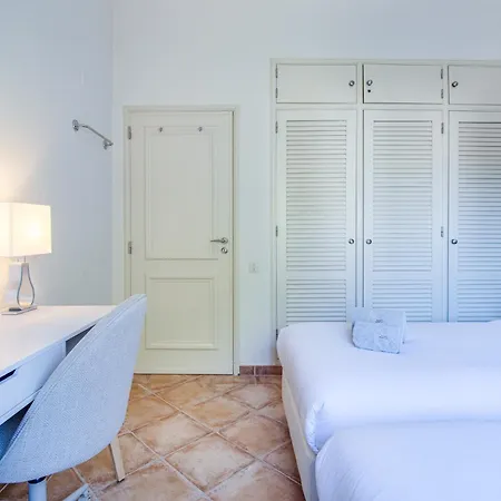 Duplex With Pool, Unoverlooked Private Balcony, Wi-fi & Ac * Vilamoura