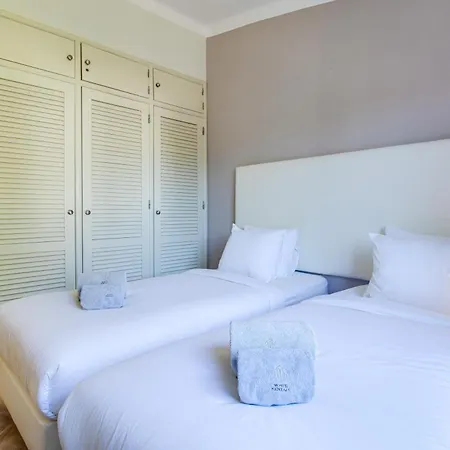 Duplex With Pool, Unoverlooked Private Balcony, Wi-fi & Ac Vilamoura